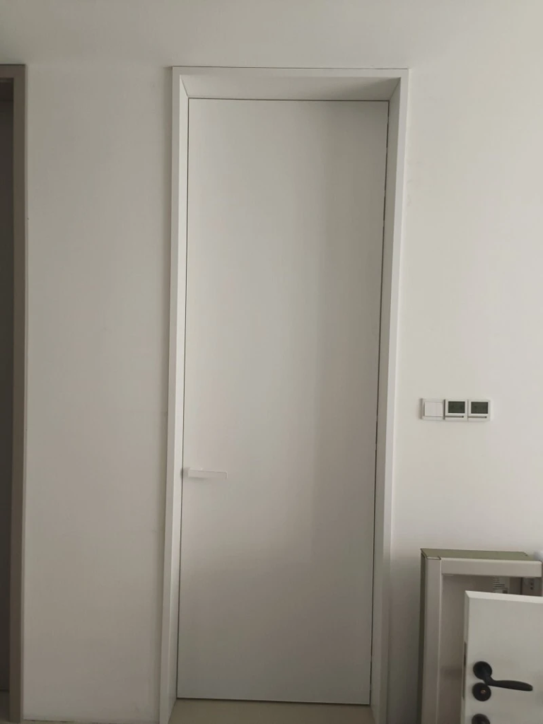 bathroom-wooden-doors